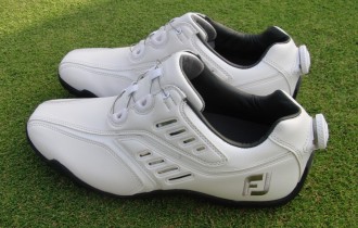 ゴルフシューズ